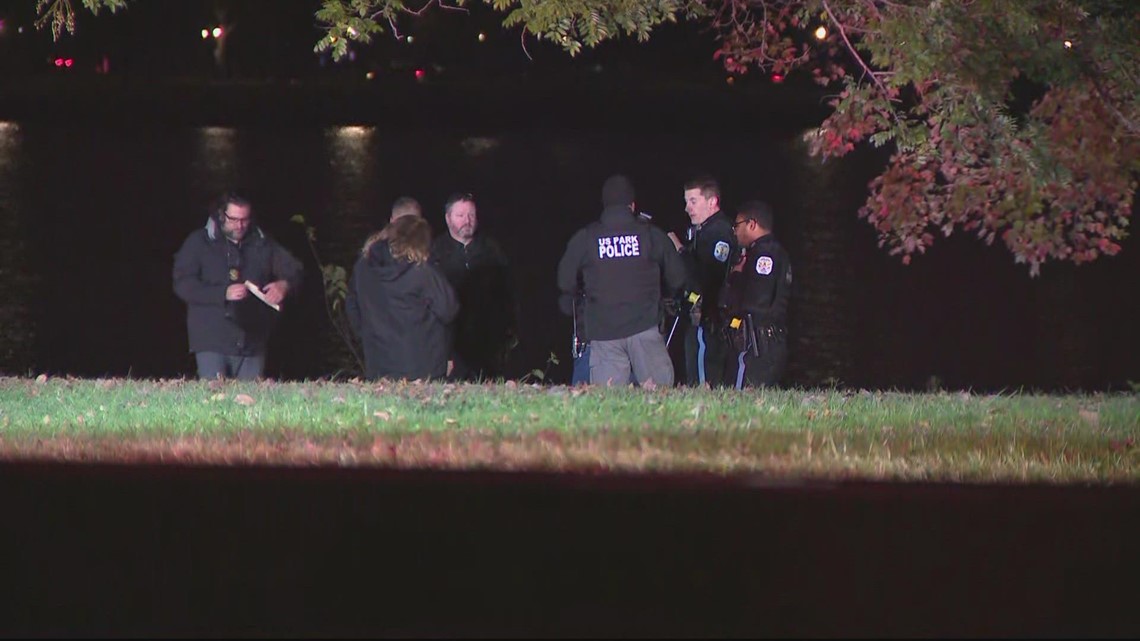 Police: Person pulled from car submerged in Potomac River | wusa9.com