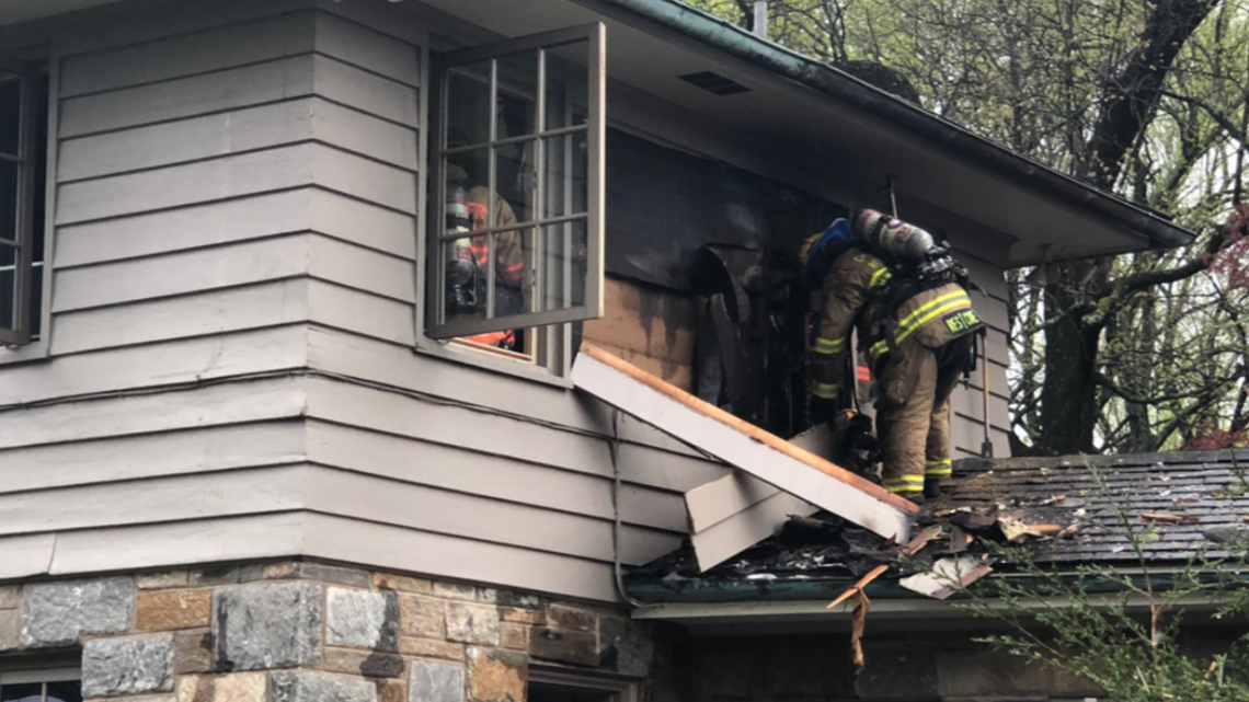 Montgomery County fire lightning strikes home Potomac, Maryland | wusa9.com