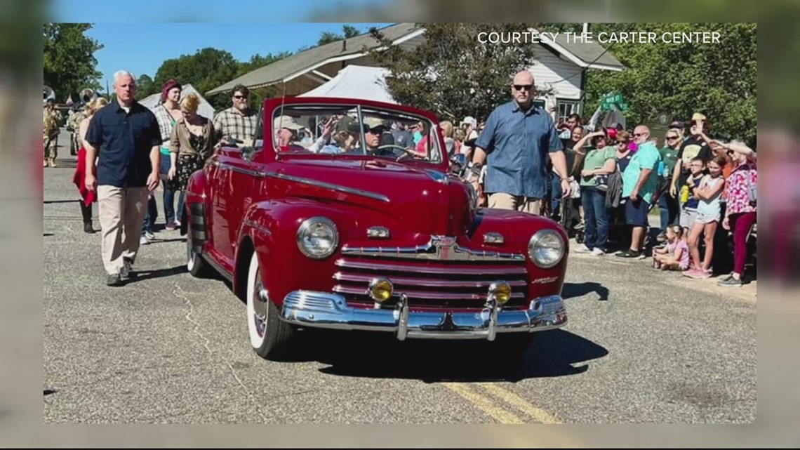 Jimmy and Rosalynn make surprise appearance at parade | Get Uplifted