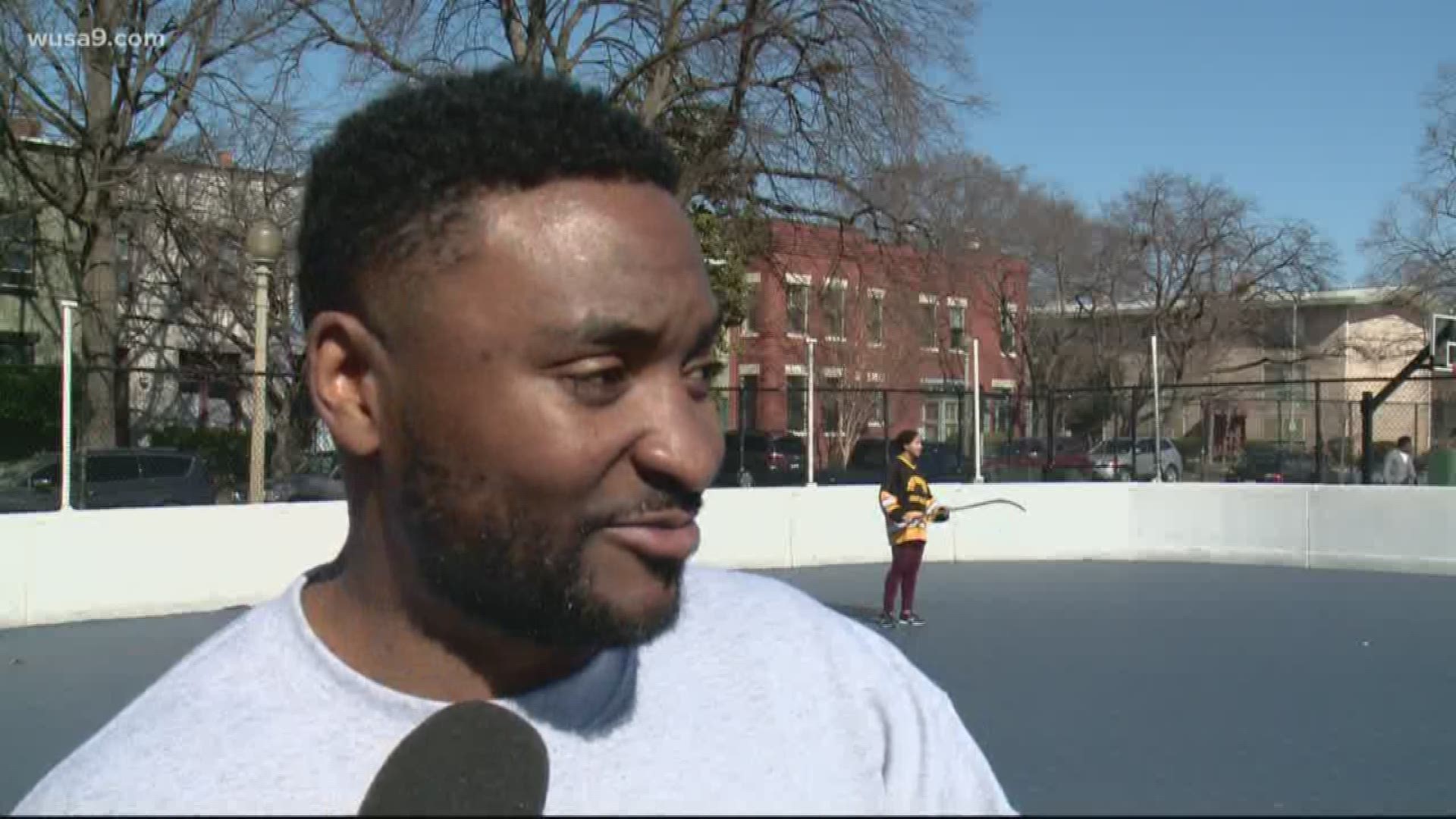 Joel Ward was in D.C. on Saturday to help spread the sport of hockey in the Nation's Capital, doing so by helping out with a street hockey clinic.