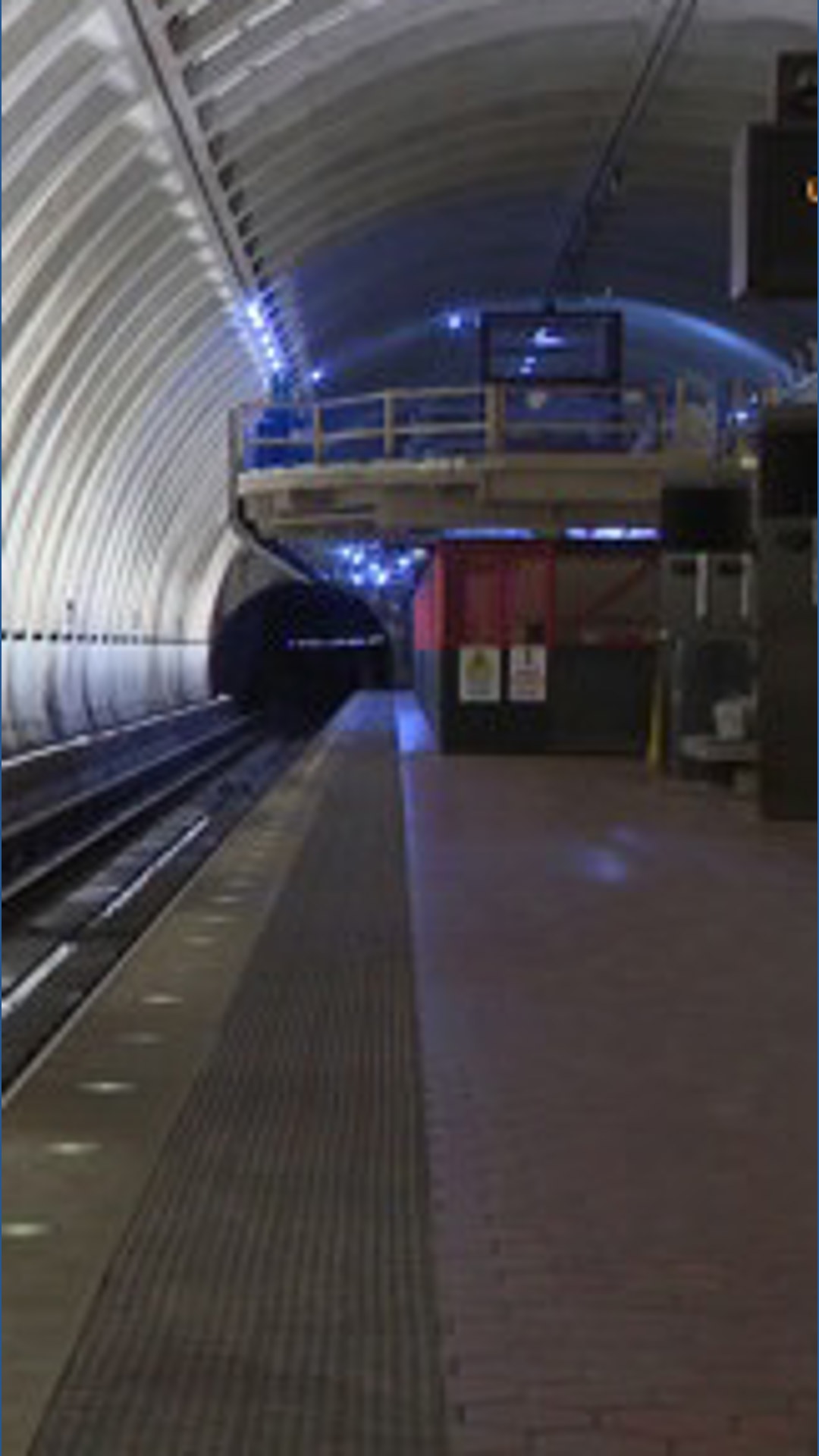 Metro’s Red Line fully reopens after two-month shutdown | wusa9.com