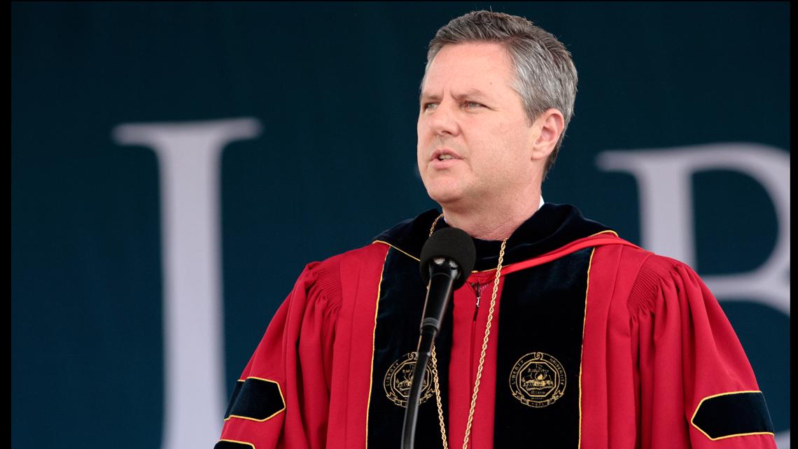 Jerry Falwell, Liberty University President, Stepping Down | Wusa9.com