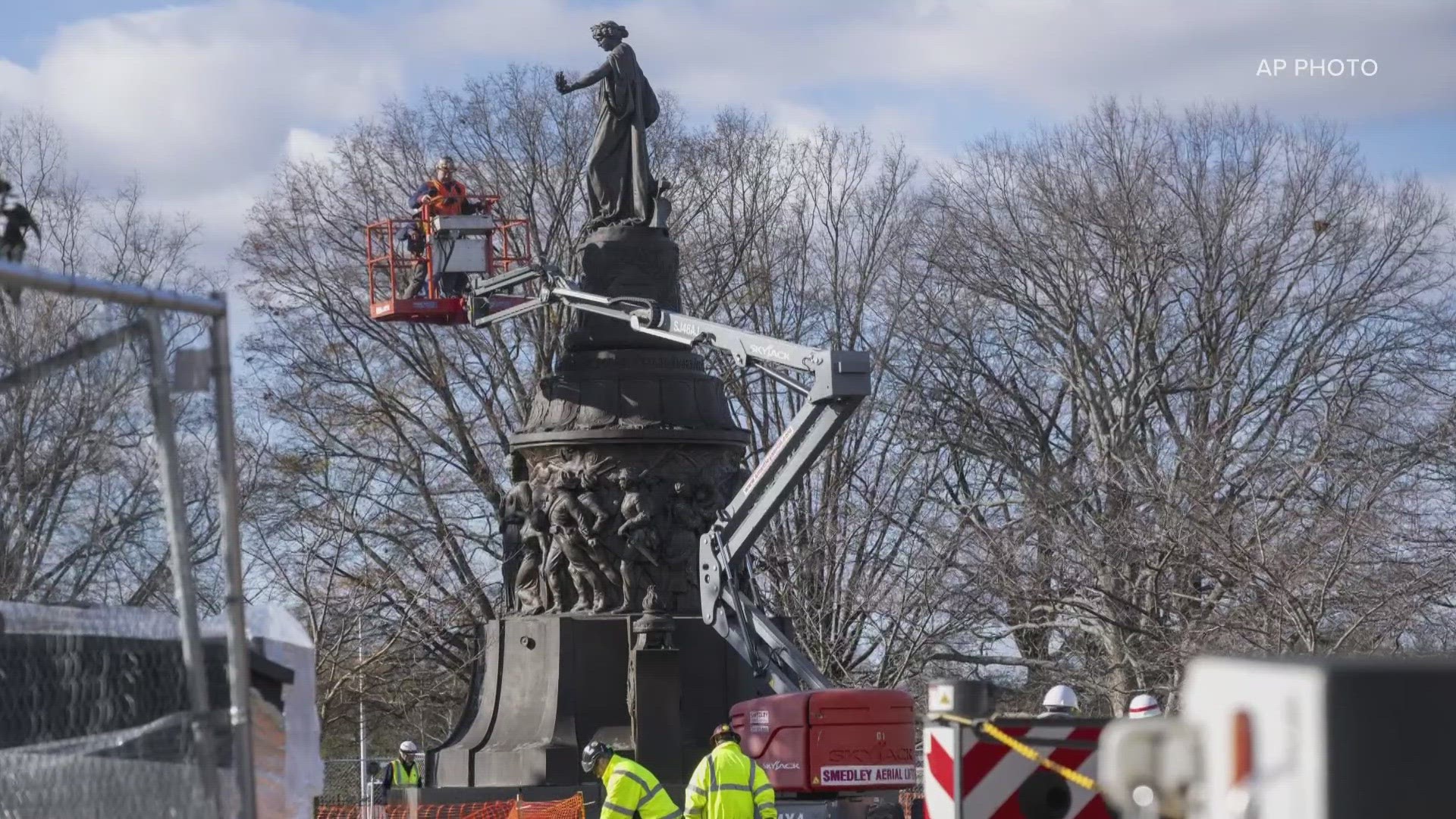 The process to remove a Confederate monument from the Arlington National Cemetery can resume Wednesday after a judge denied an injunction.