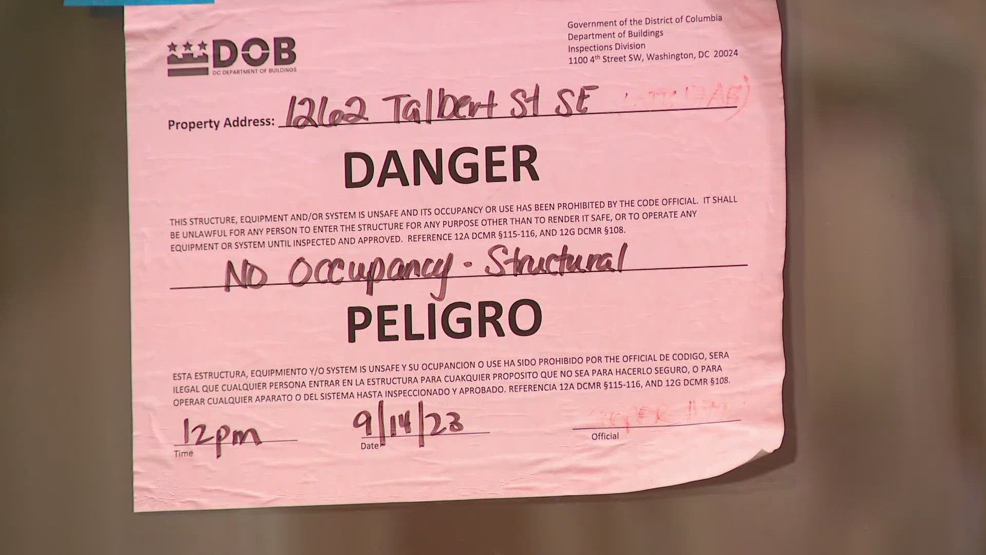 THE HOMEOWNERS DEALT WITH LEAKING ROOFS, CRACKS IN THE FLOORS AND WALLS, AND ELECTRICITY DISRUPTIONS SOON AFTER MOVING IN.