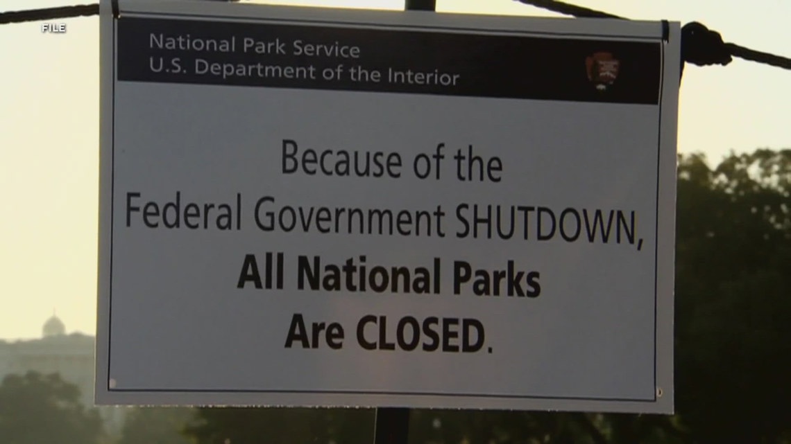 Proposal would allow essential federal workers to receive unemployment insurance during government shutdowns