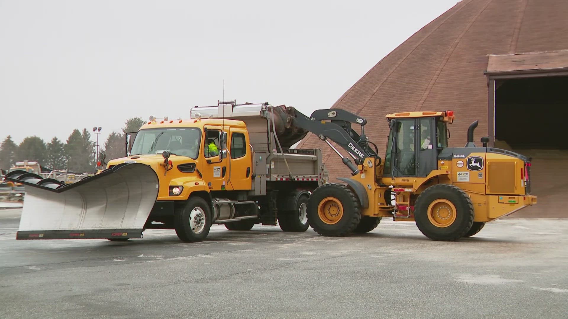 WUSA9's Rafael Sanchez-Cruz is in Montgomery County ahead of forecasted rain and snow.