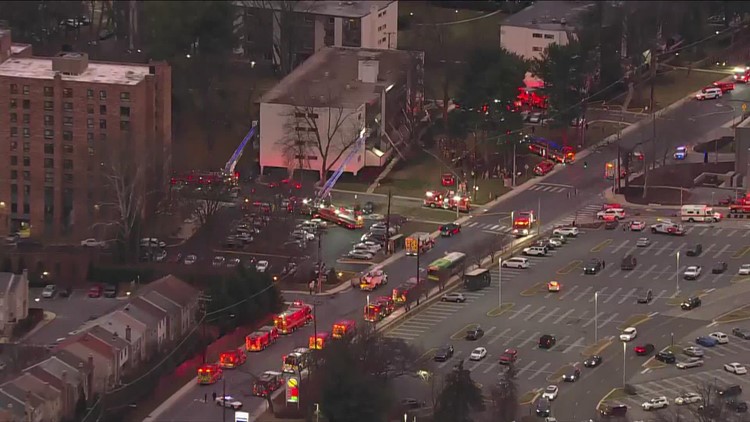 1 person taken to hospital following apartment fire in Montgomery Co.