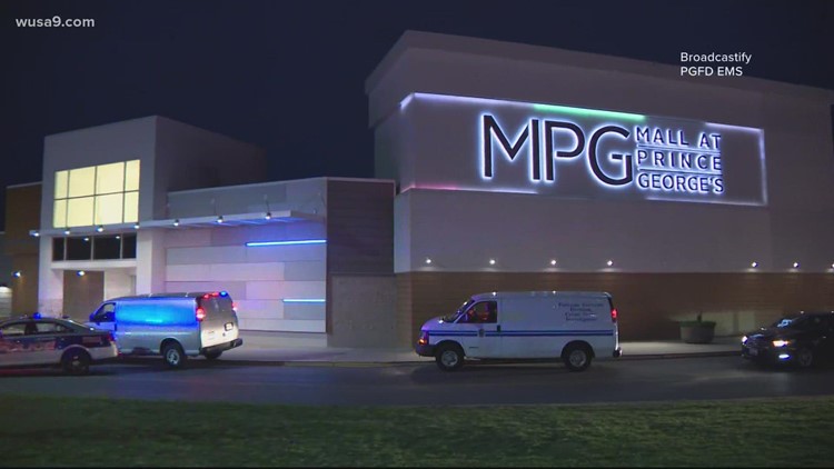 Two teenagers shot at Maryland mall
