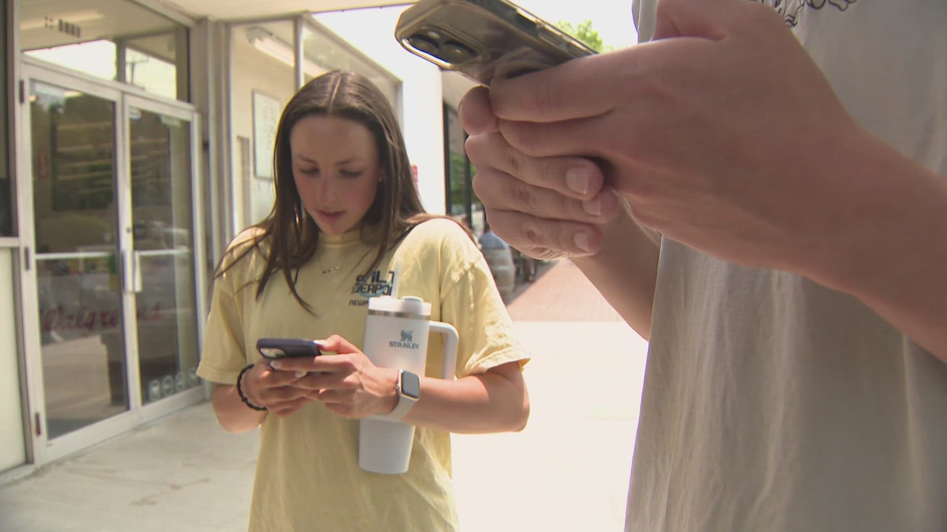 Social media restrictions set for kids in Virginia | wusa9.com