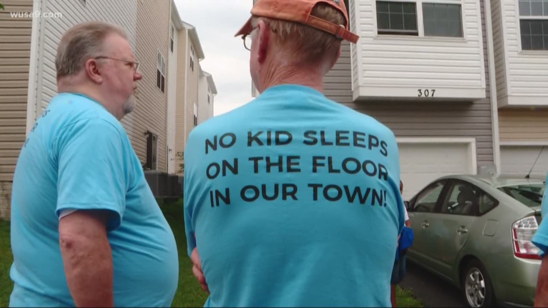 The charity Sleep in Heavenly Peace has a motto: "No kid in our town sleeps on the floor."