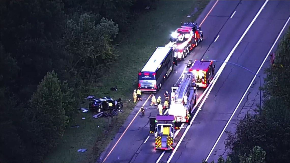 Crash involving Greyhound bus leaves man dead in Howard County - Vimarsana News