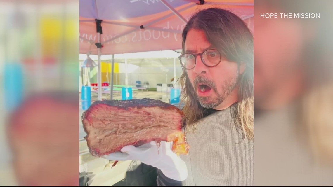 Northern Virginia Native, Foo Fighters' Dave Grohl Barbecues For Over ...