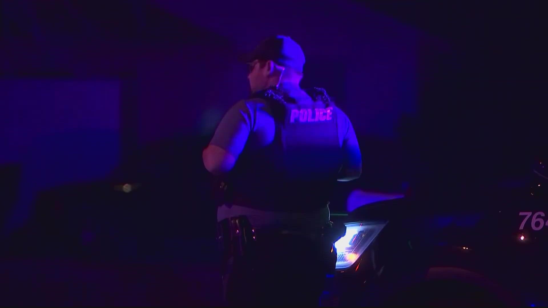 3 kansas city police officers shot while executing a search warrant