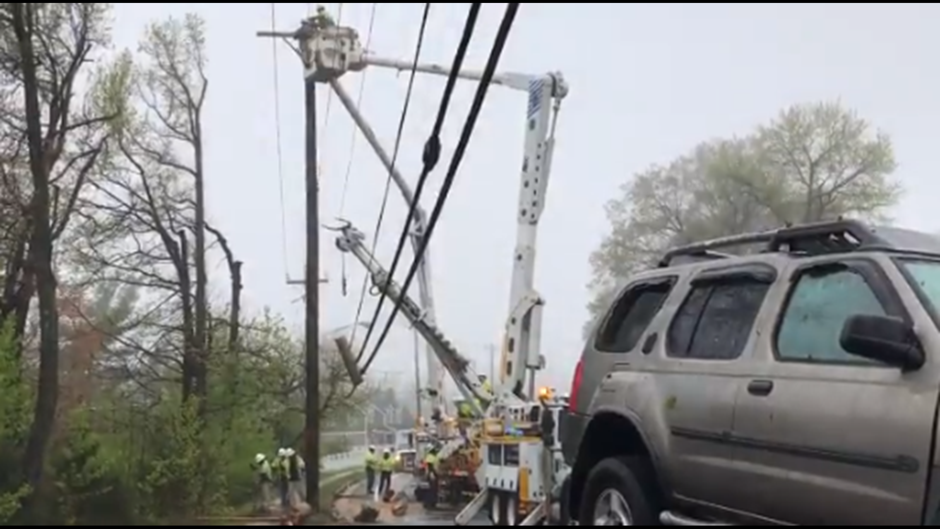 Road shut down after car crashes into power pole in Alexandria | wusa9.com