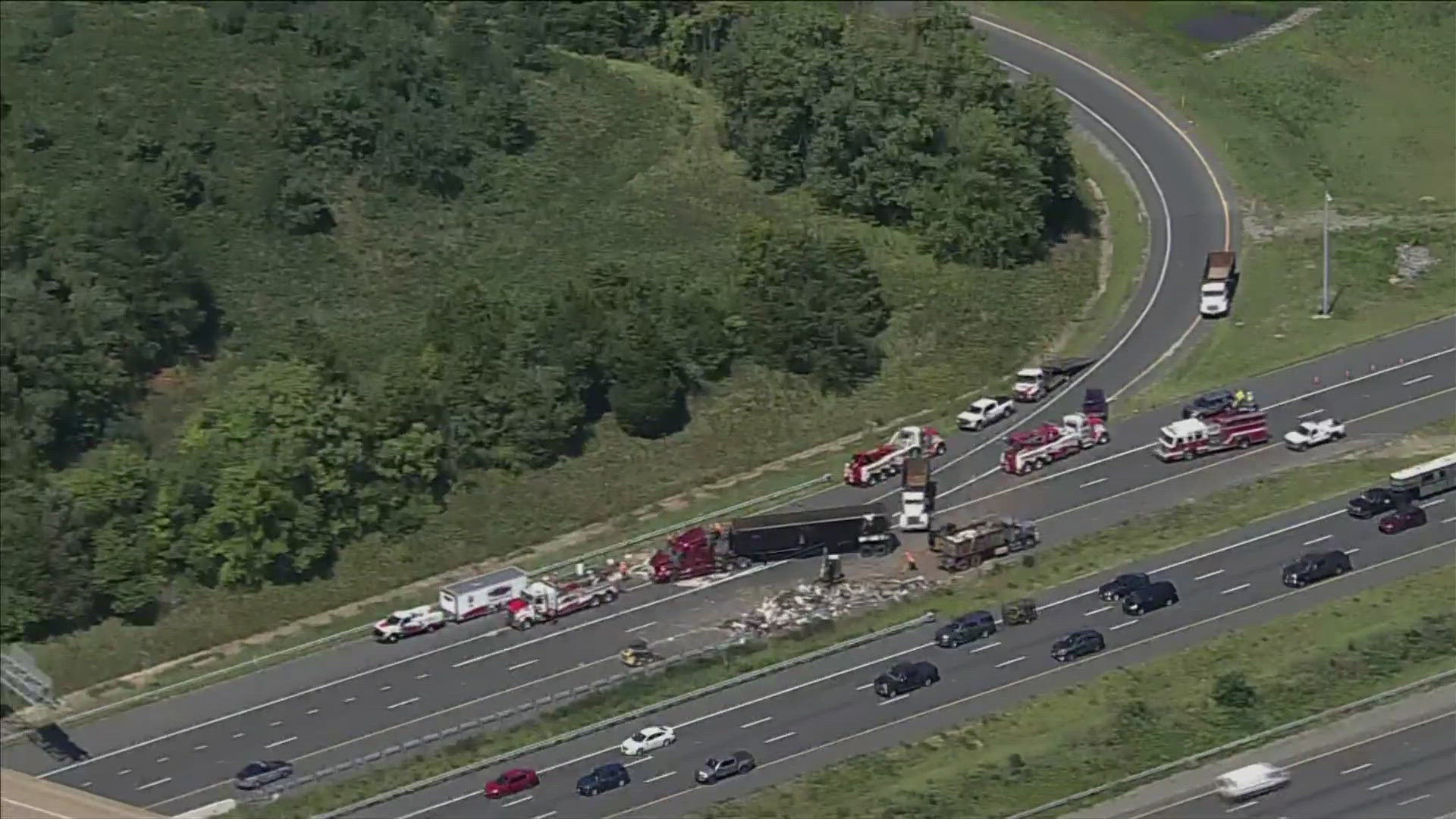 Crash involving tractor-trailer closes local lanes on SB I-95 in ...