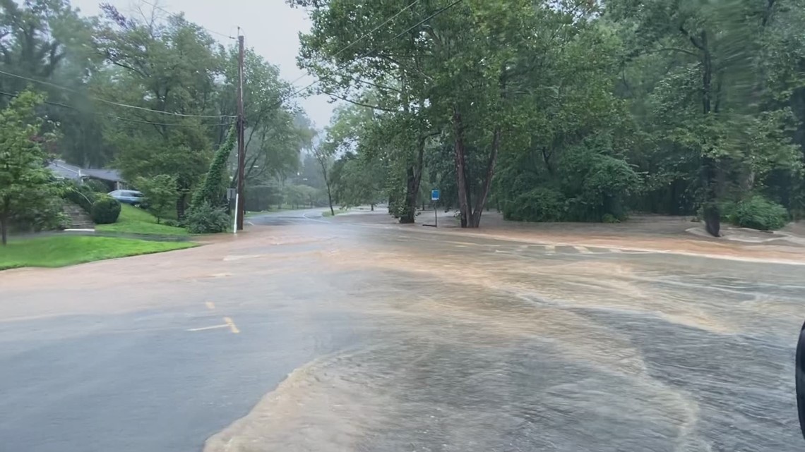 Flooding on Kensington Parkway at Golchester