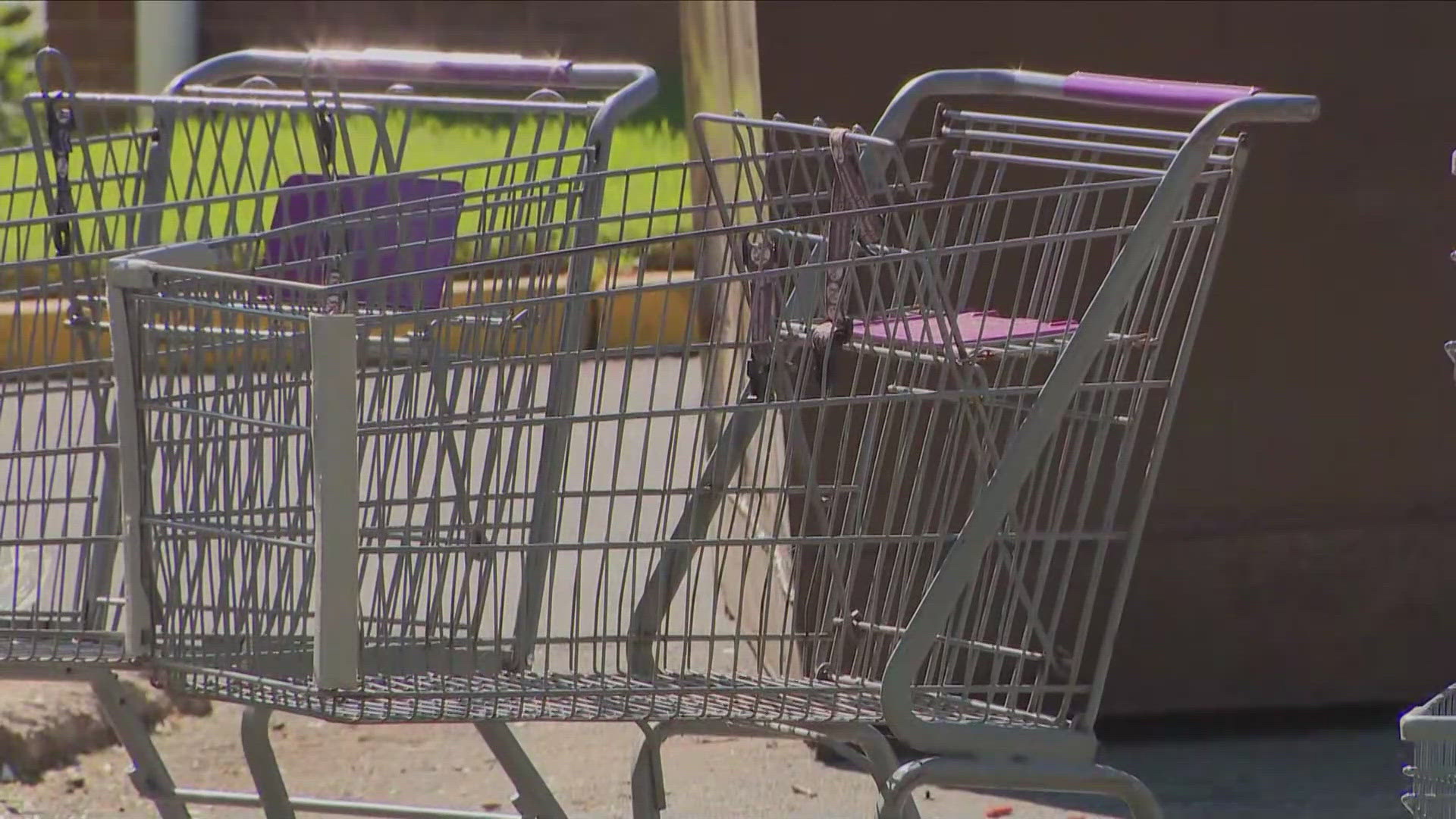 New proposed legislation aims to put security measures on the carts to prevent theft ─ and to prevent the carts from being left around neighborhoods.