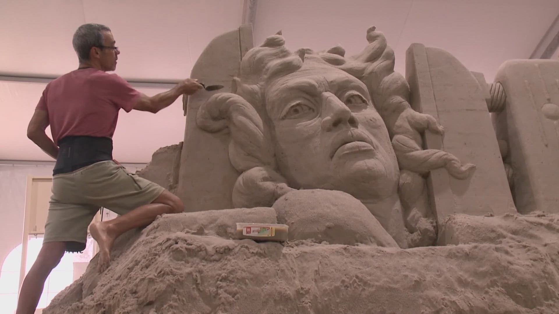 The competition features more than 30 sculptors from 15 different countries.