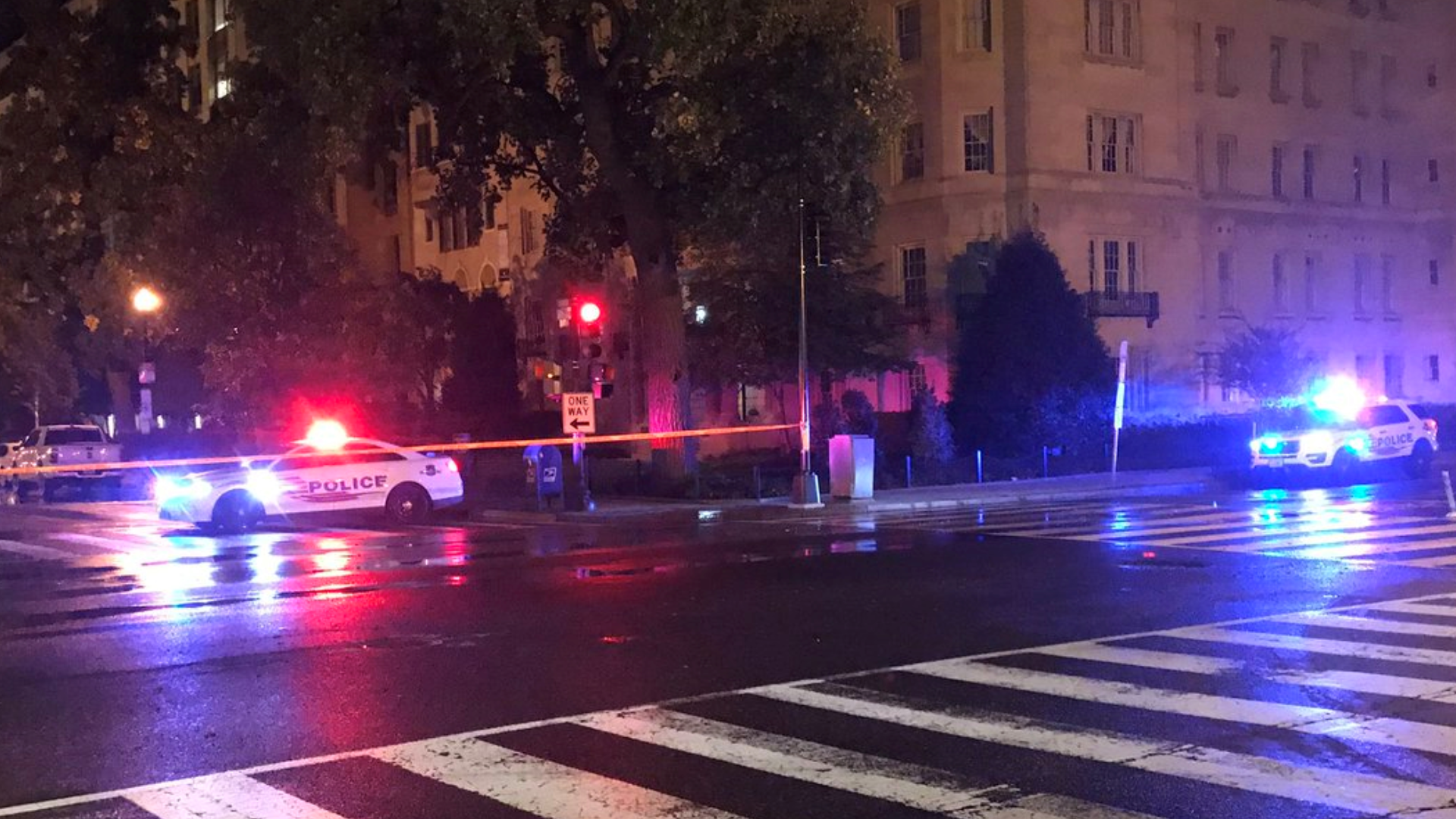 DC water main break shuts down 16th Street Northwest | wusa9.com