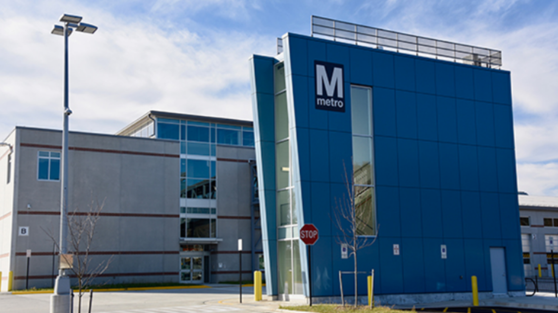 Metro garages in filthy, unsafe condition, report says