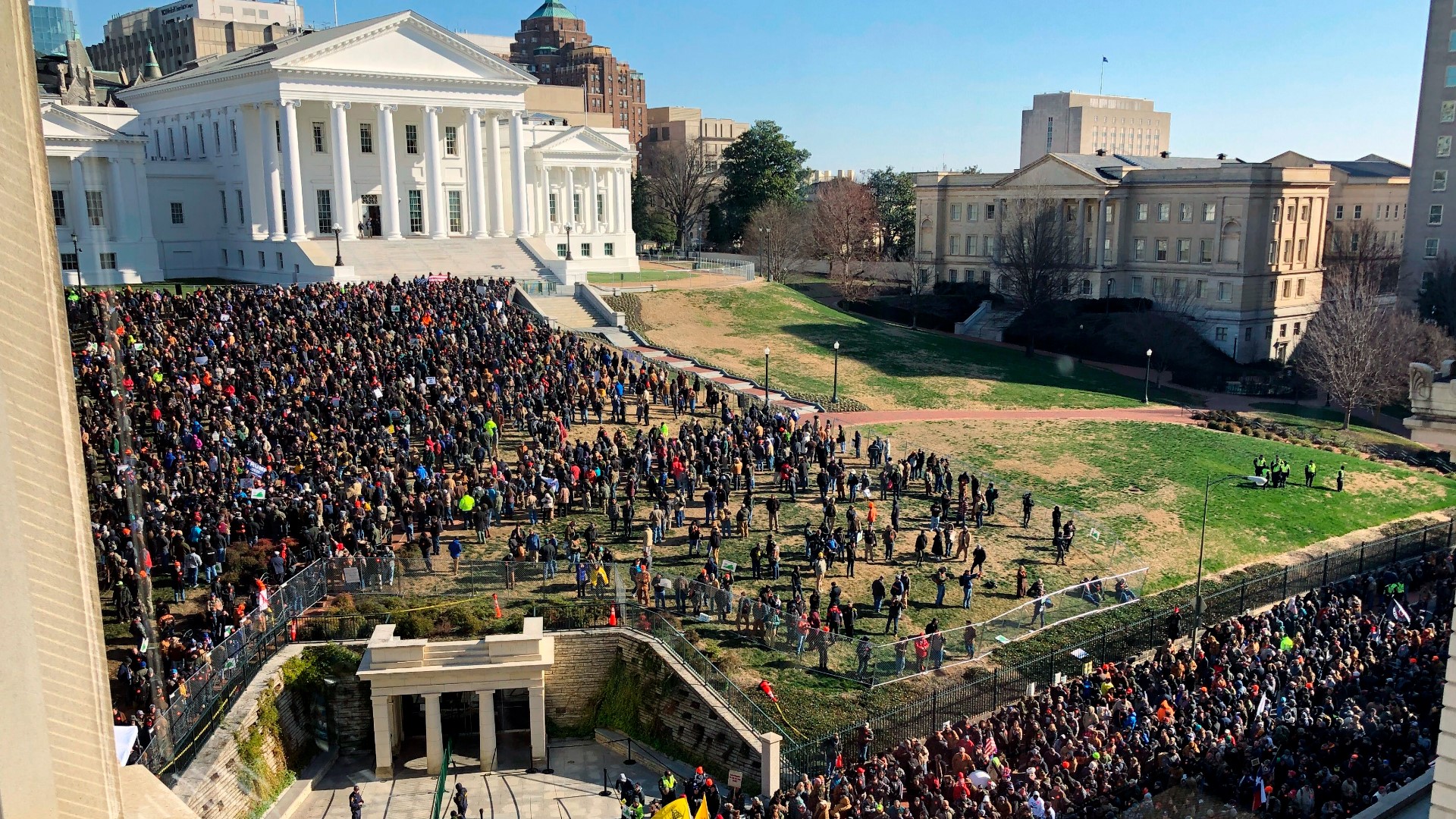 Virginia 'Lobby Day' gun rights rally draws thousands