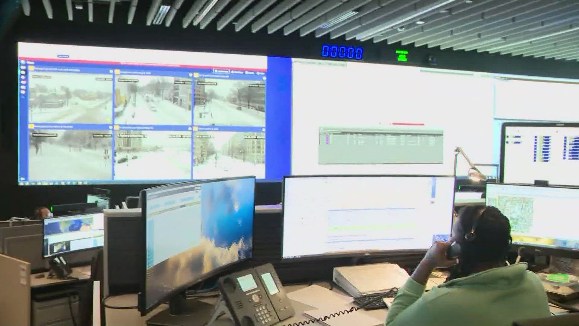 WMATA keeping the DMV moving despite severe winter storm | wusa9.com