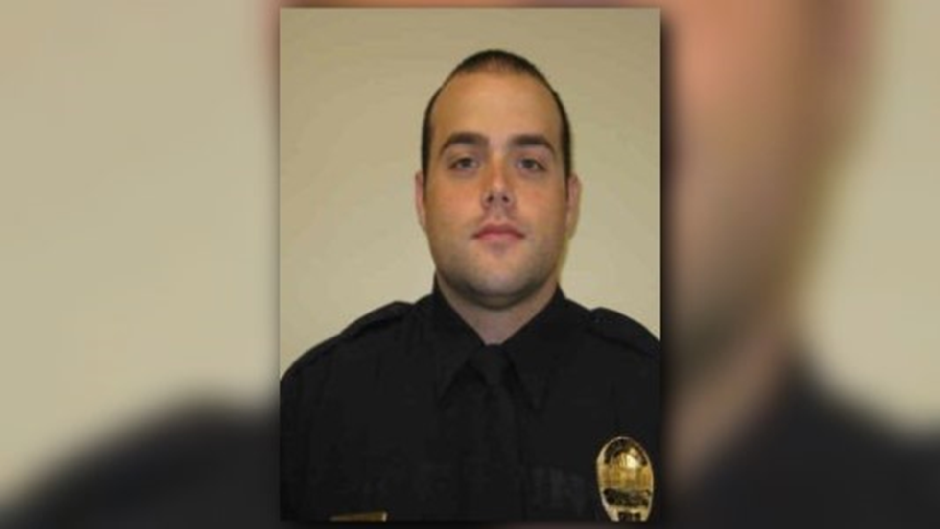 Winchester police officer dies in car accident while responding to call