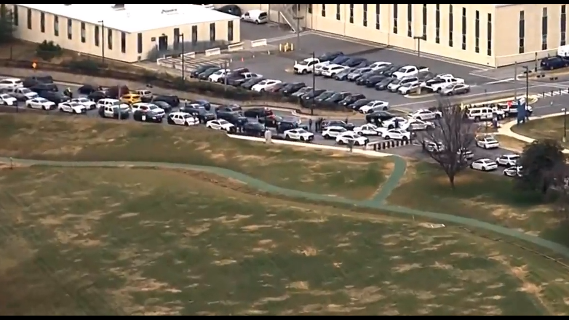 Reports: Active shooter at Walter Reed military hospital in Bethesda ...