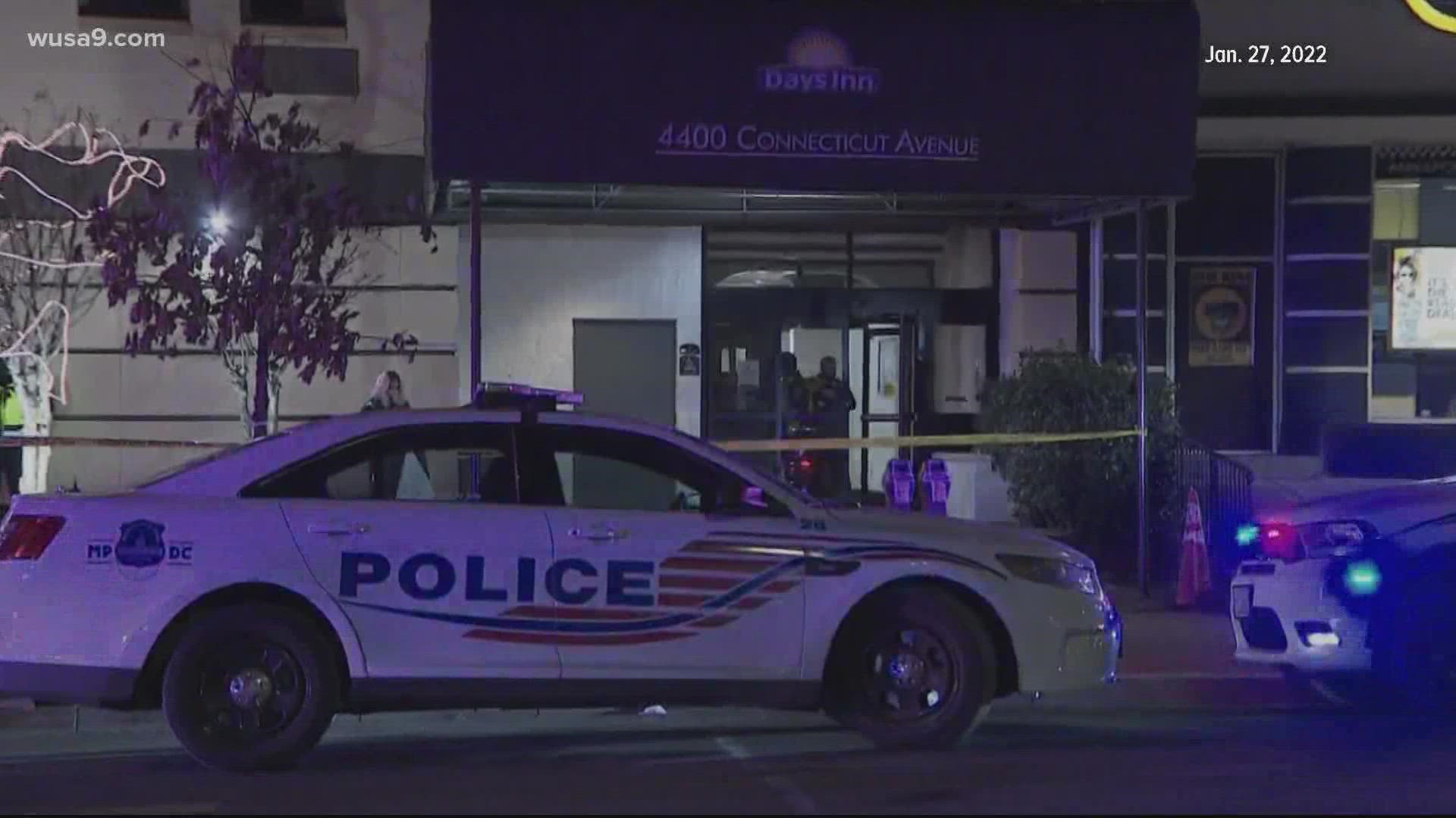 Metropolitan Police tell us 20-year-old Dasha Cleary was one of FIVE people shot -- at a Days Inn.