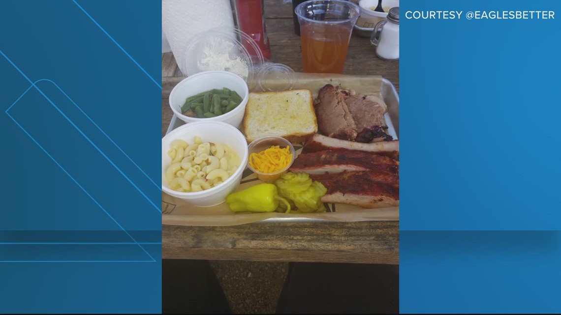 Why this plate of BBQ is causing an OUTRAGE on Twitter