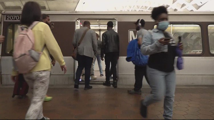 Metro begins warning campaign to stop fare evaders