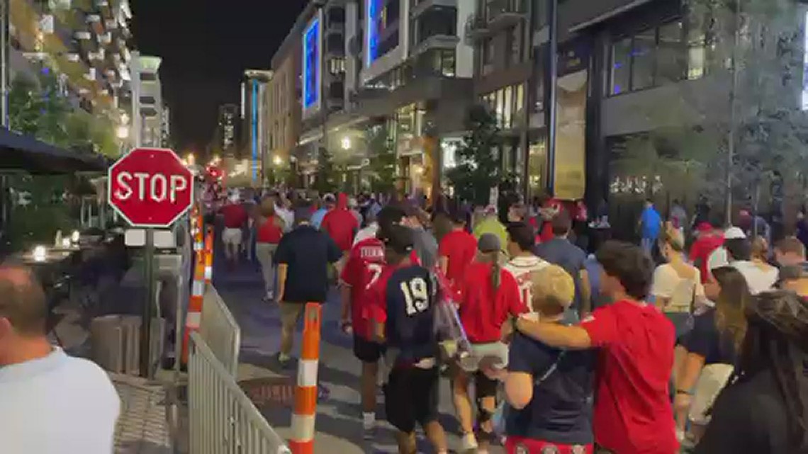 Washington Nationals Evacuate Stadium After Shooting Outside Ballpark - WSJ