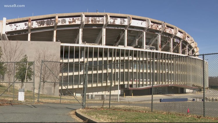 Commanders support transferring RFK Stadium land to DC