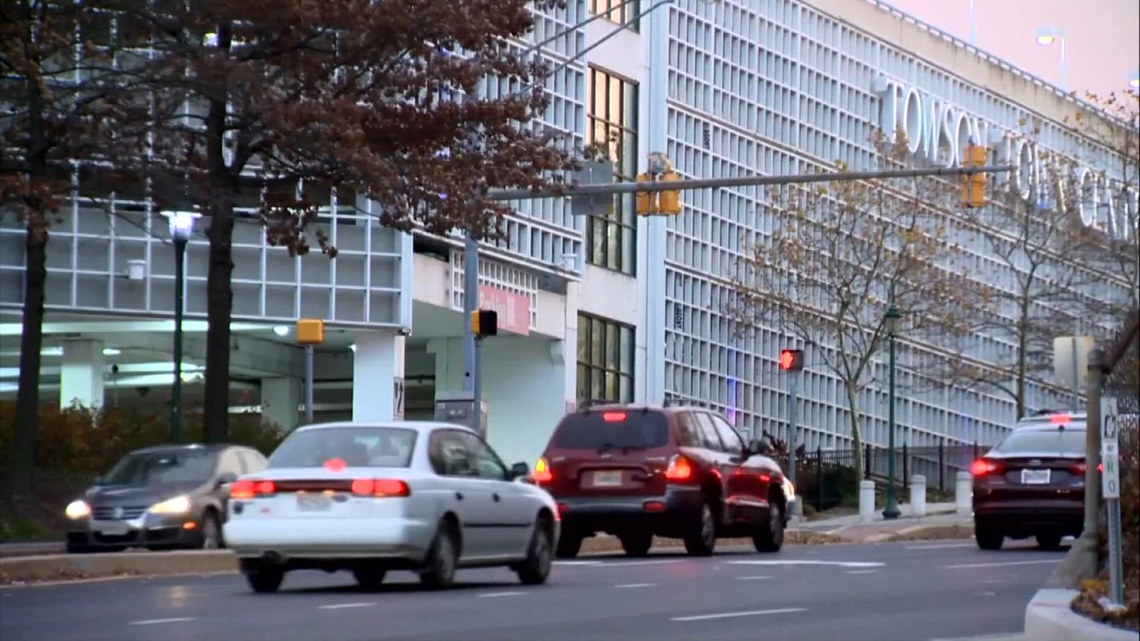 Towson Apple store at the center of growing fight on Capitol Hill