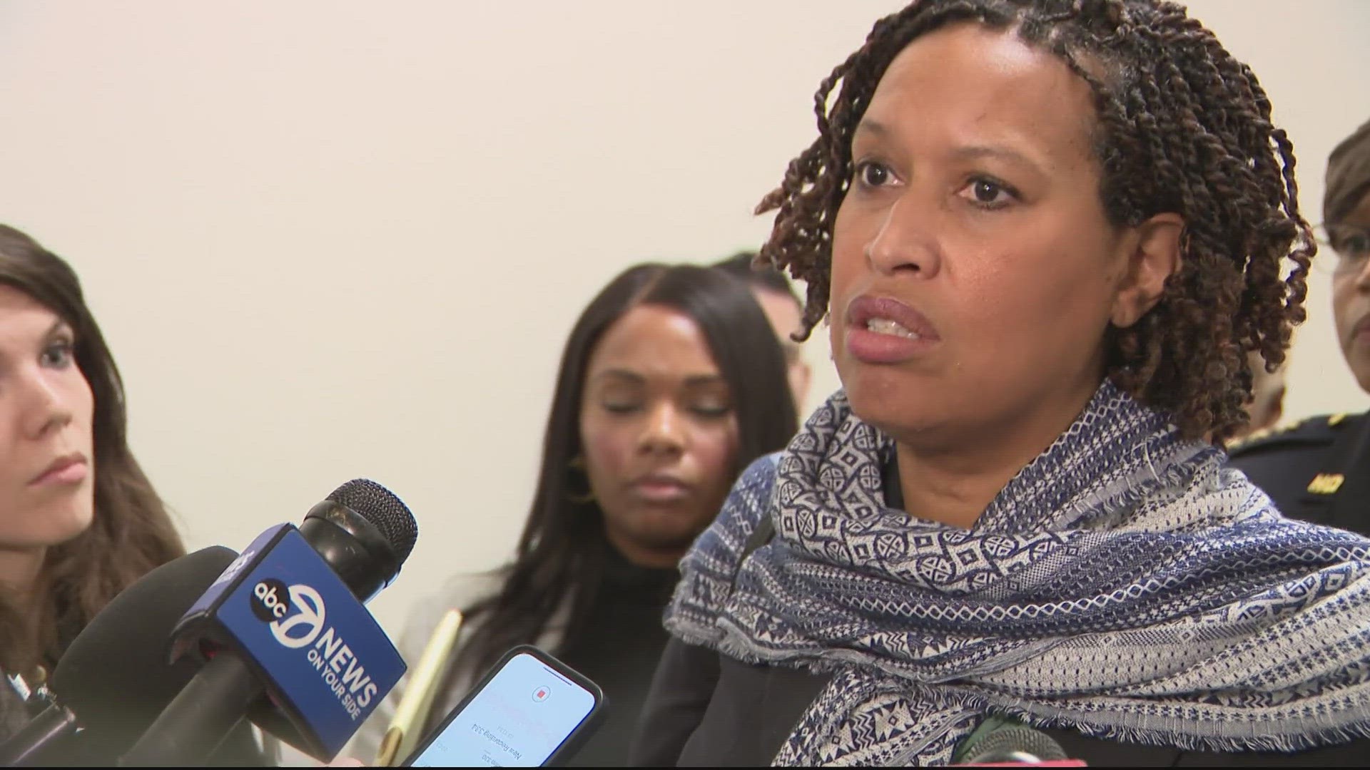 dc-mayor-asks-congress-to-help-with-skyrocketing-crime-rate-wusa9