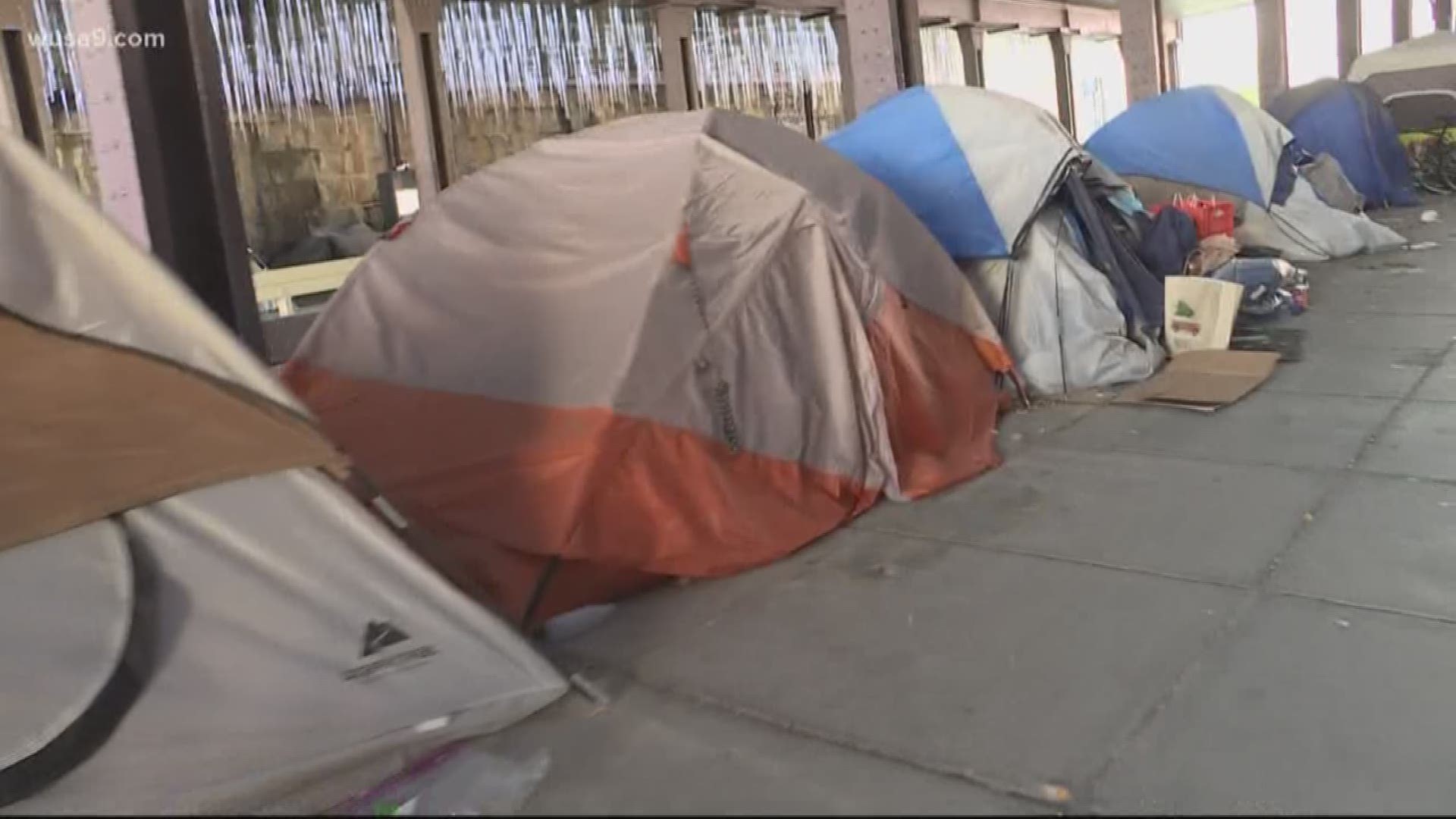 Photojournalist documents face of homelessness in DC | wusa9.com