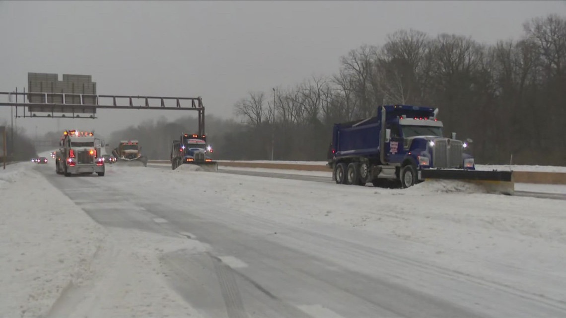 A brigade of snow plows begins clearing Route 50 West | wusa9.com