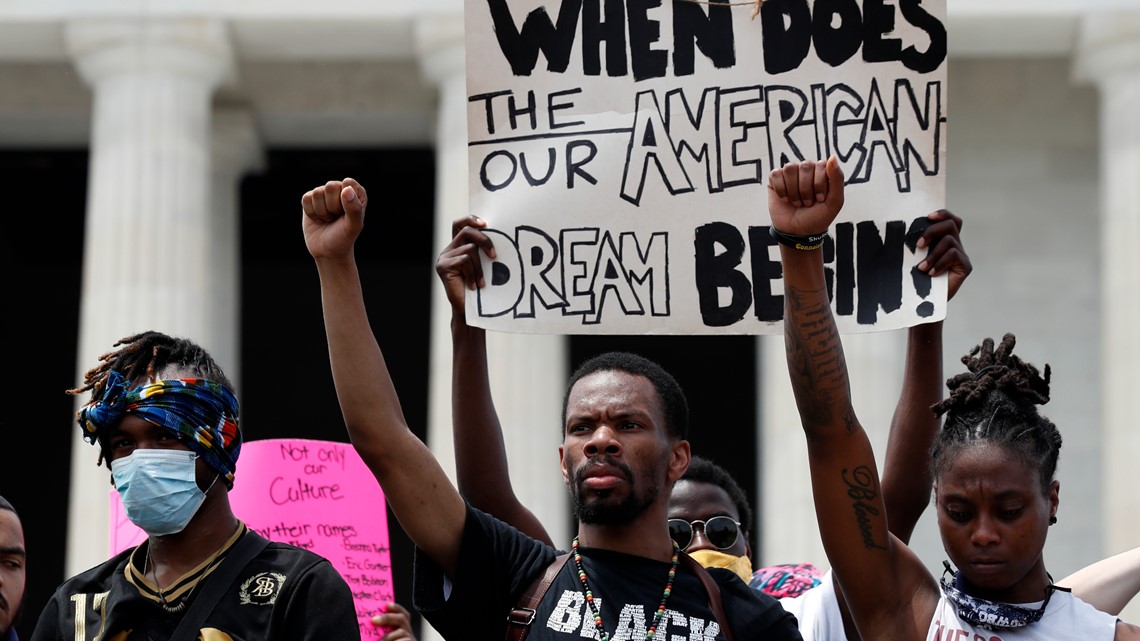 George Floyd protesters join history on Lincoln Memorial steps | wusa9.com