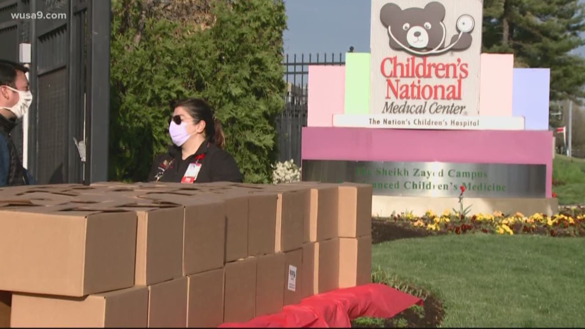 The donor teamed up with local farmers to deliver healthy food to the nursing staff at Children's National Medical Center.