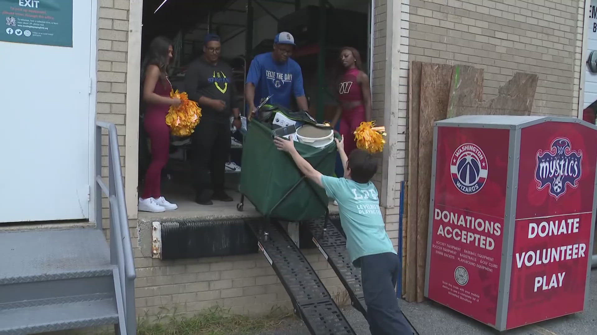 Commanders donate football equipment and $10,000 to Leveling the Playing Field which gives youth football teams gear for their upcoming season.