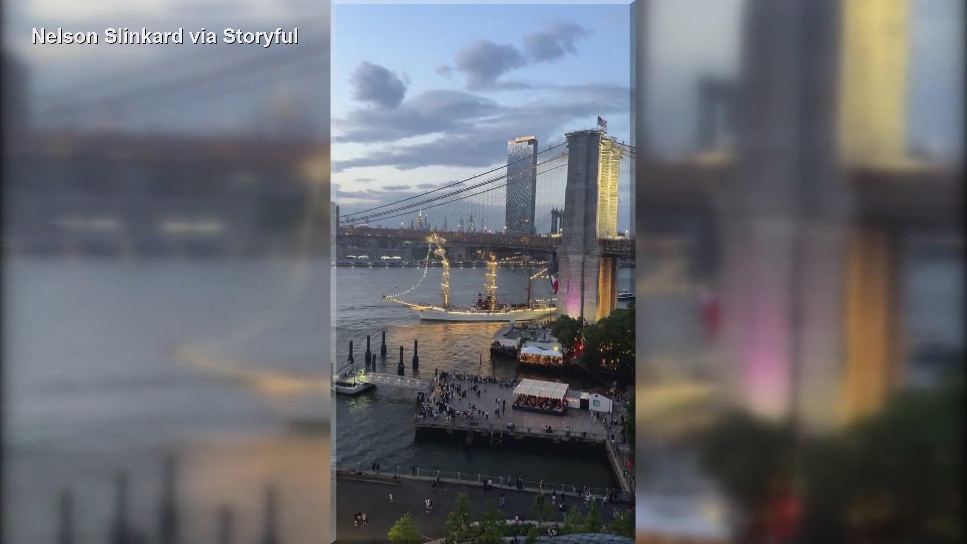 Mexican Navy training ship strikes the bottom of Brooklyn Bridge, image size:1920x1080