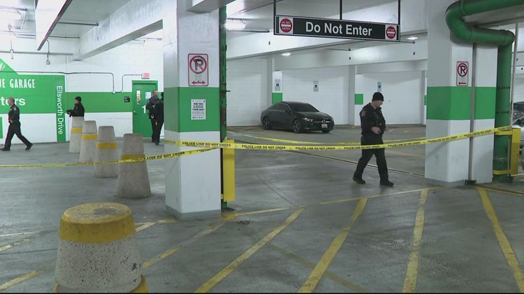 62-year-old man found dead in Silver Spring parking garage stairwell, police say