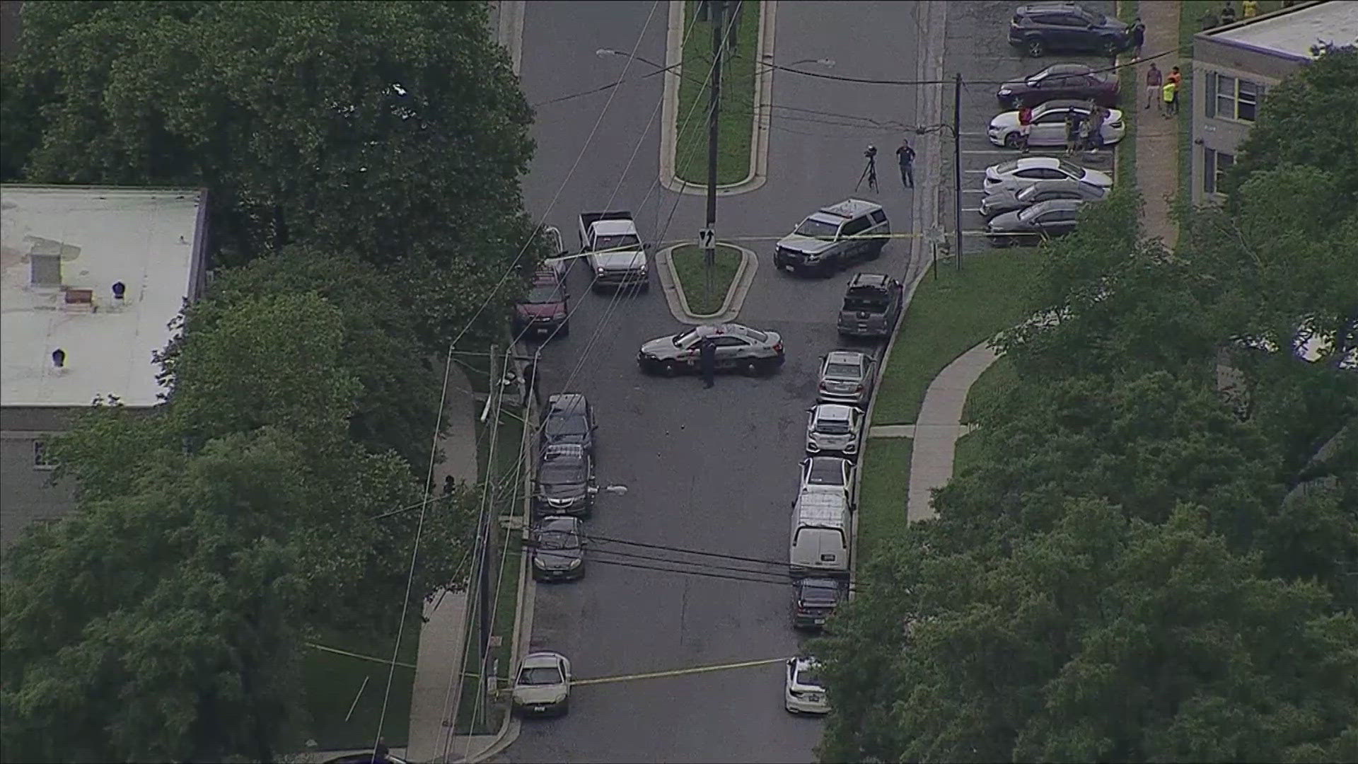 SKY9 is over the scene of a deadly shooting in Adelphi. This is off of Erie Street near Adelphi Road.