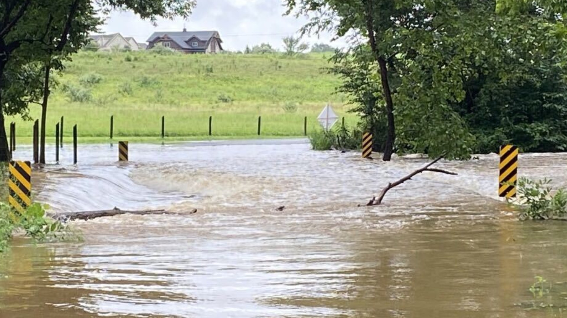 Storm damage in DMV: Flooding, lightning strikes, downed trees | wusa9.com