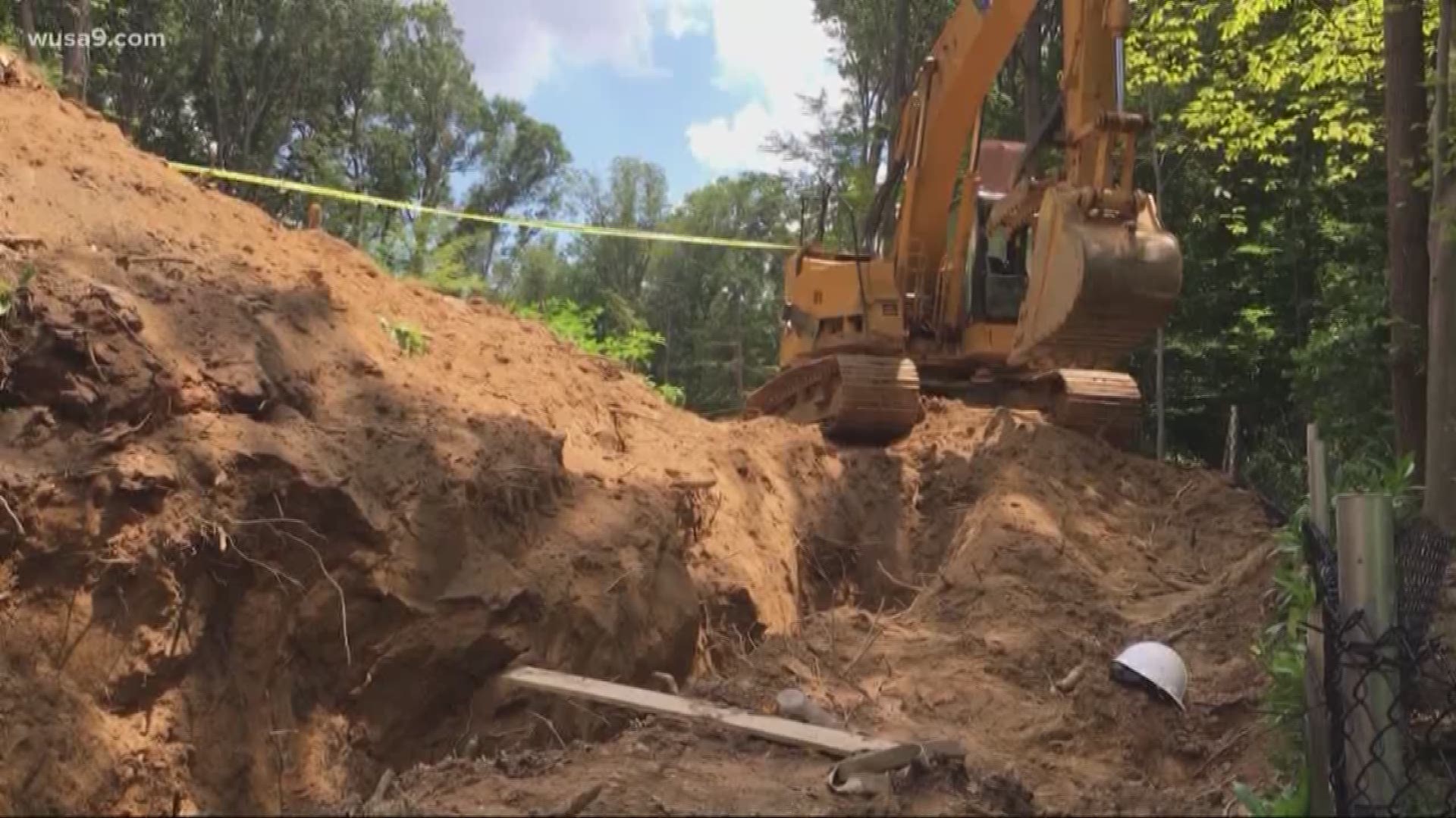 Virginia labor laws do allow 16-year-olds to work in construction, but not excavation.