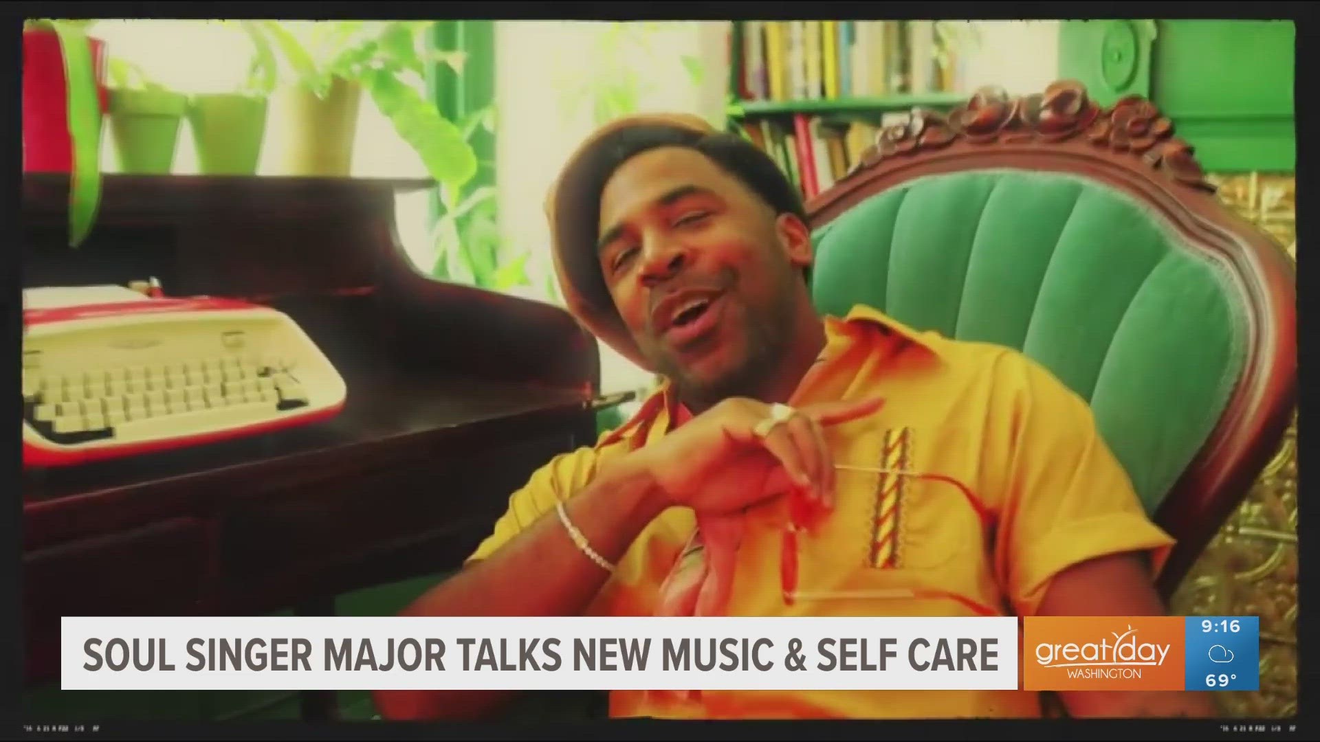 Kristen sits down with R&B Soul Singer MAJOR. to discuss the inspiration behind his new music and  how he's helping others with their mental health.