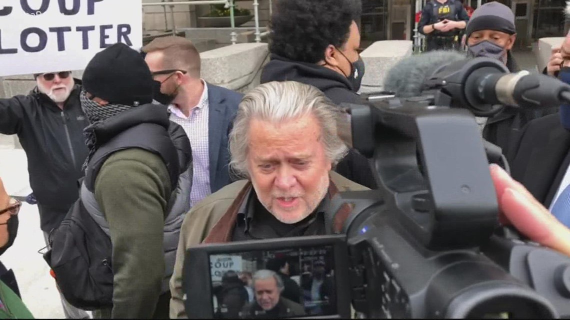Steve Bannon can't blame Trump at his contempt of Congress trial - Vimarsana News