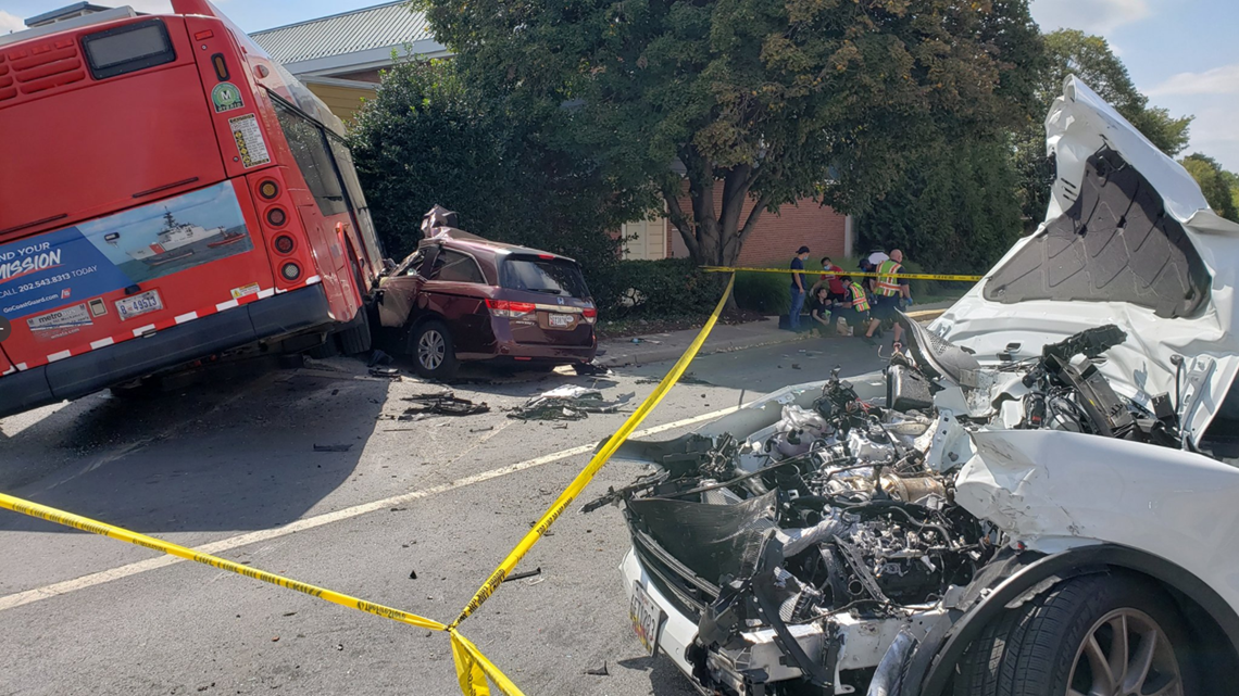 Two seriously hurt in multi-vehicle crash on Rockville Pike | wusa9.com