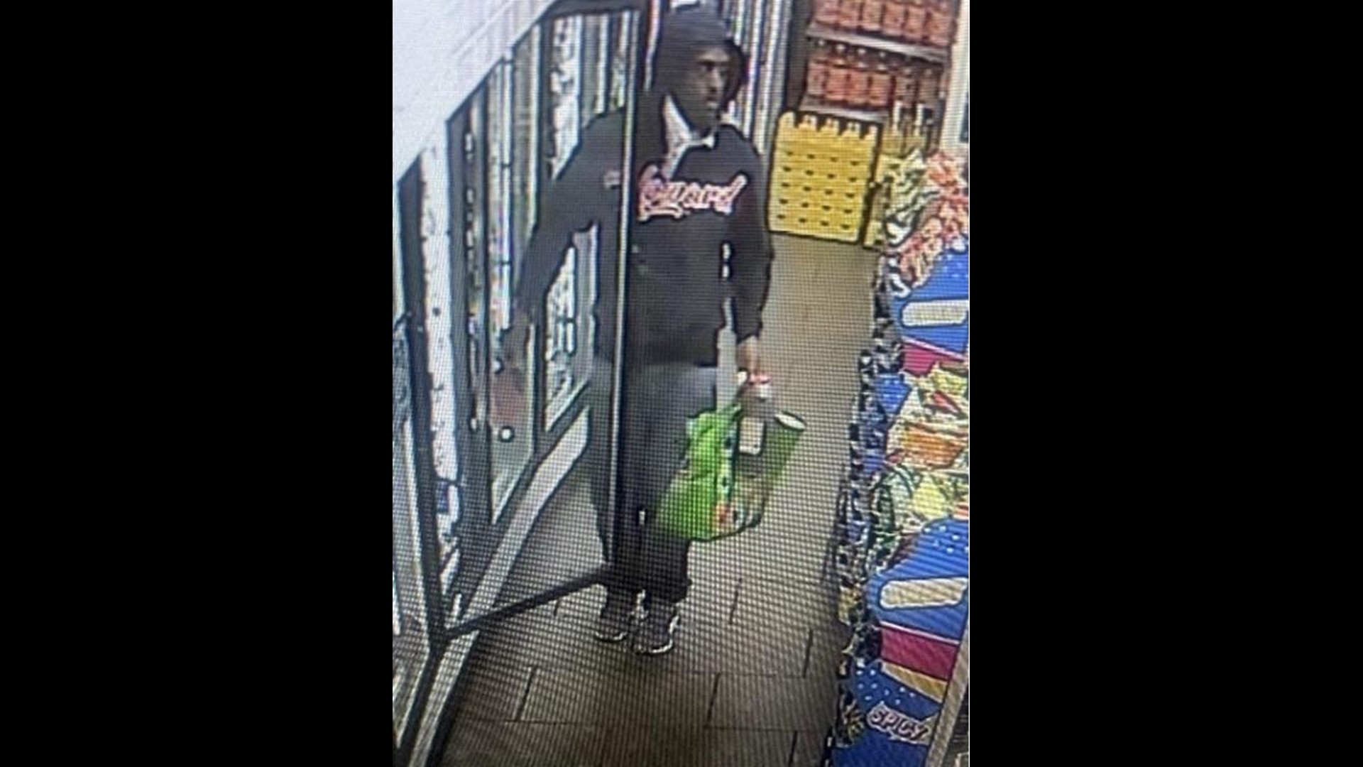 Several DC area 7-Eleven stores robbed with fire extinguisher | wusa9.com