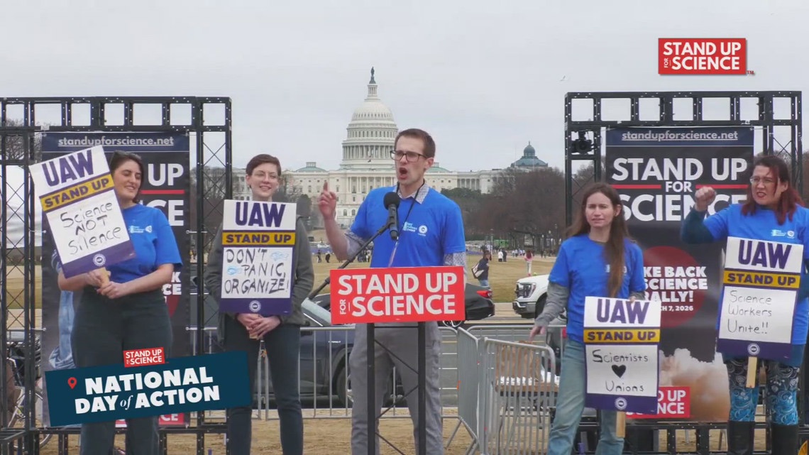‘Stand Up for Science’ rally on National Mall targets Trump administration policies, RFK Jr.